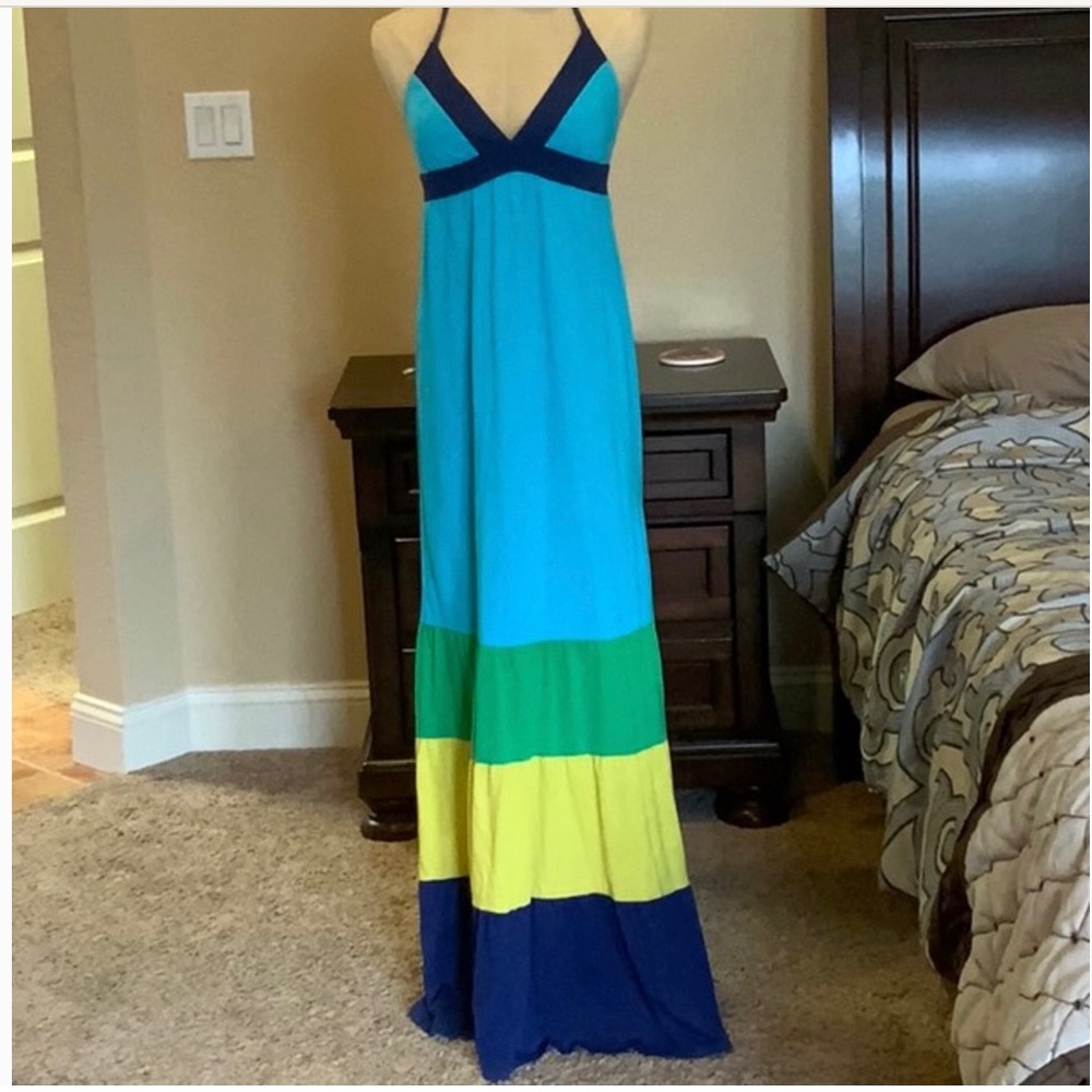 Lot of 3 dresses see description and pics